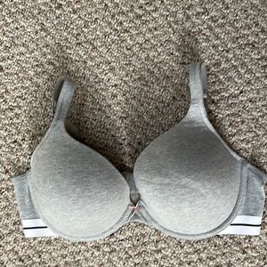 Cacique Boost Plunge Bra size 40DDD (F)